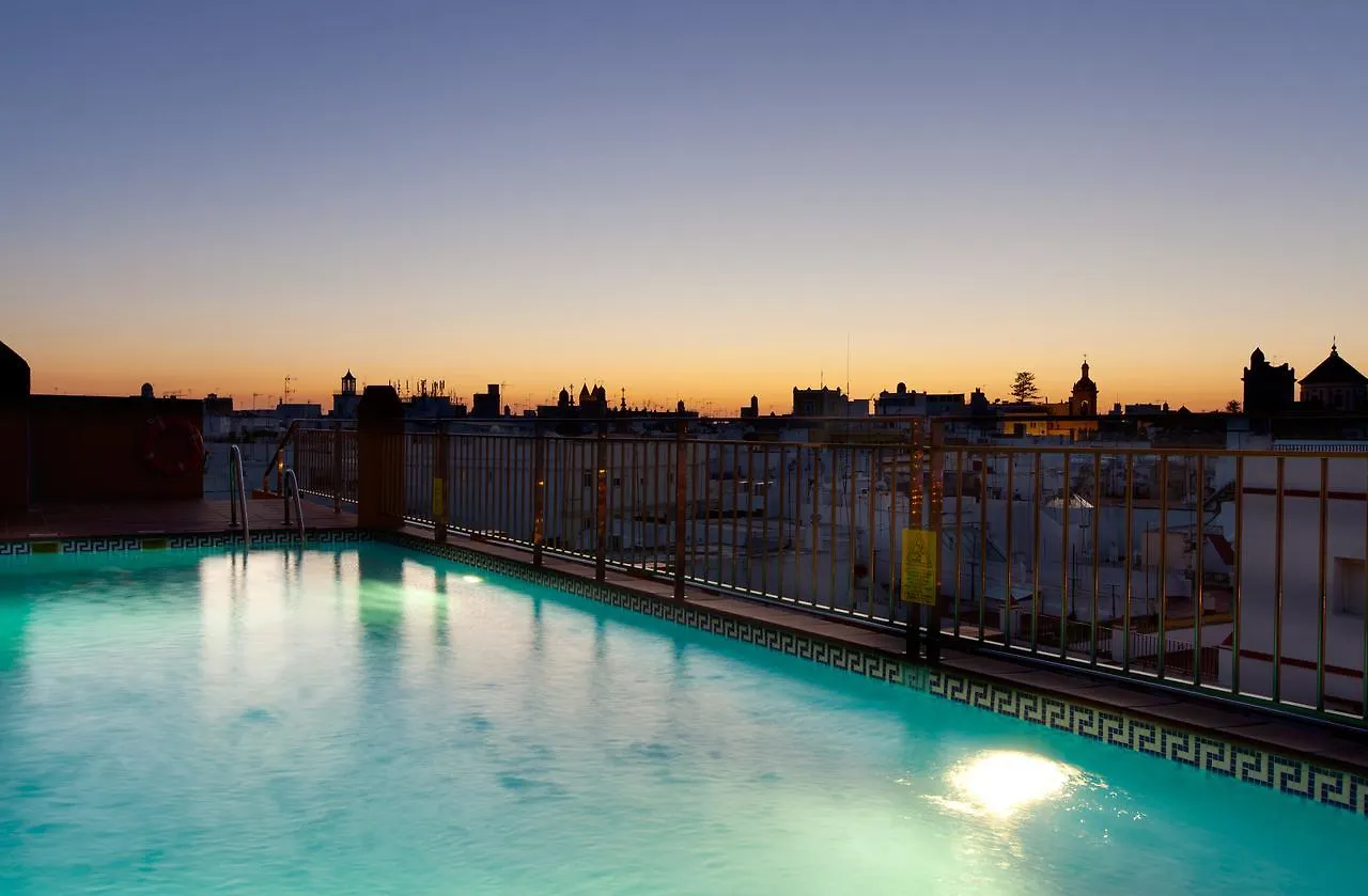 Senator Cadiz Hotel 4*,