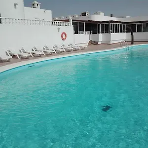 Mariano 140 Сasa de vacaciones Playa Honda (Lanzarote)