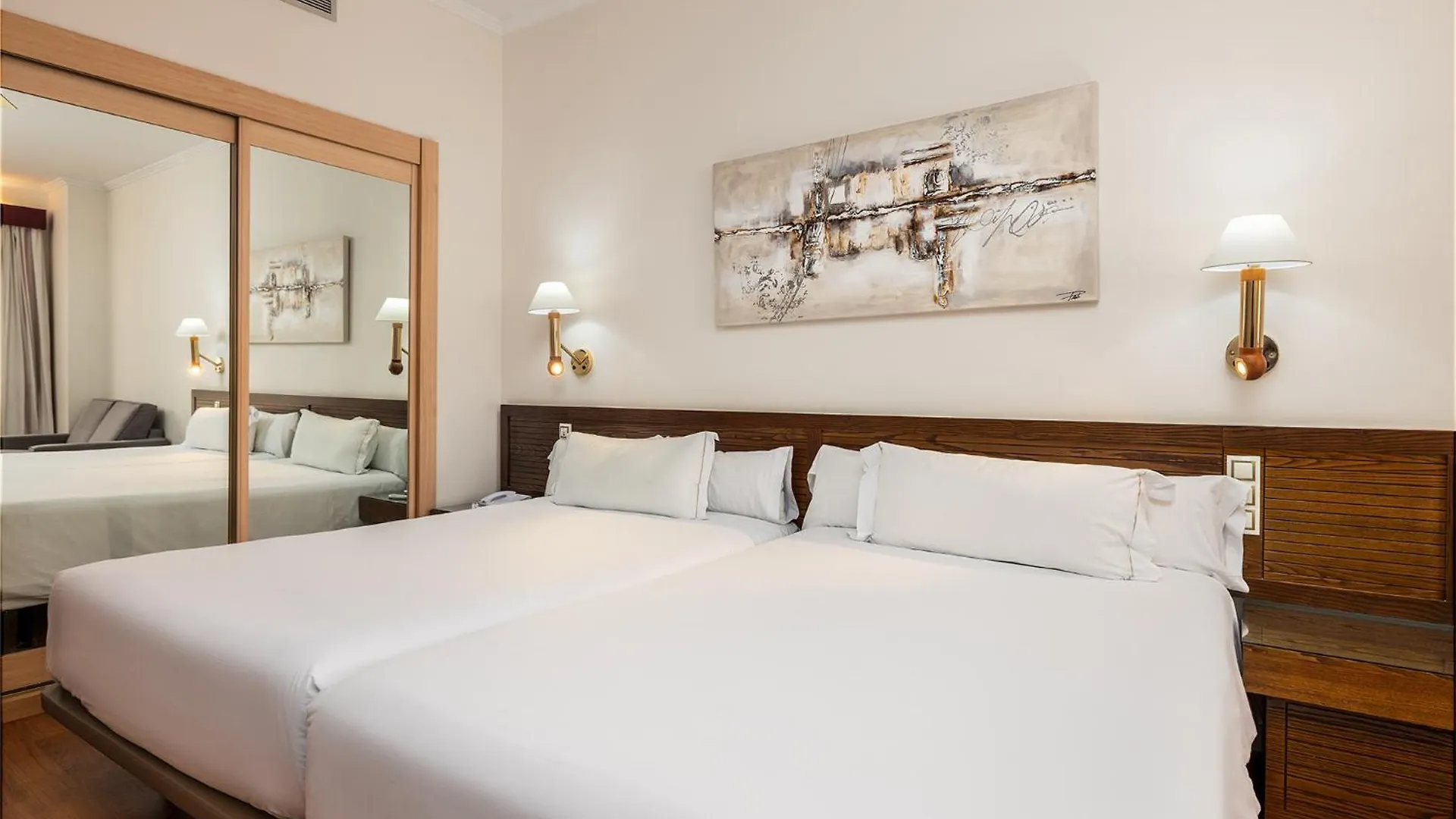 Senator Cadiz Hotel