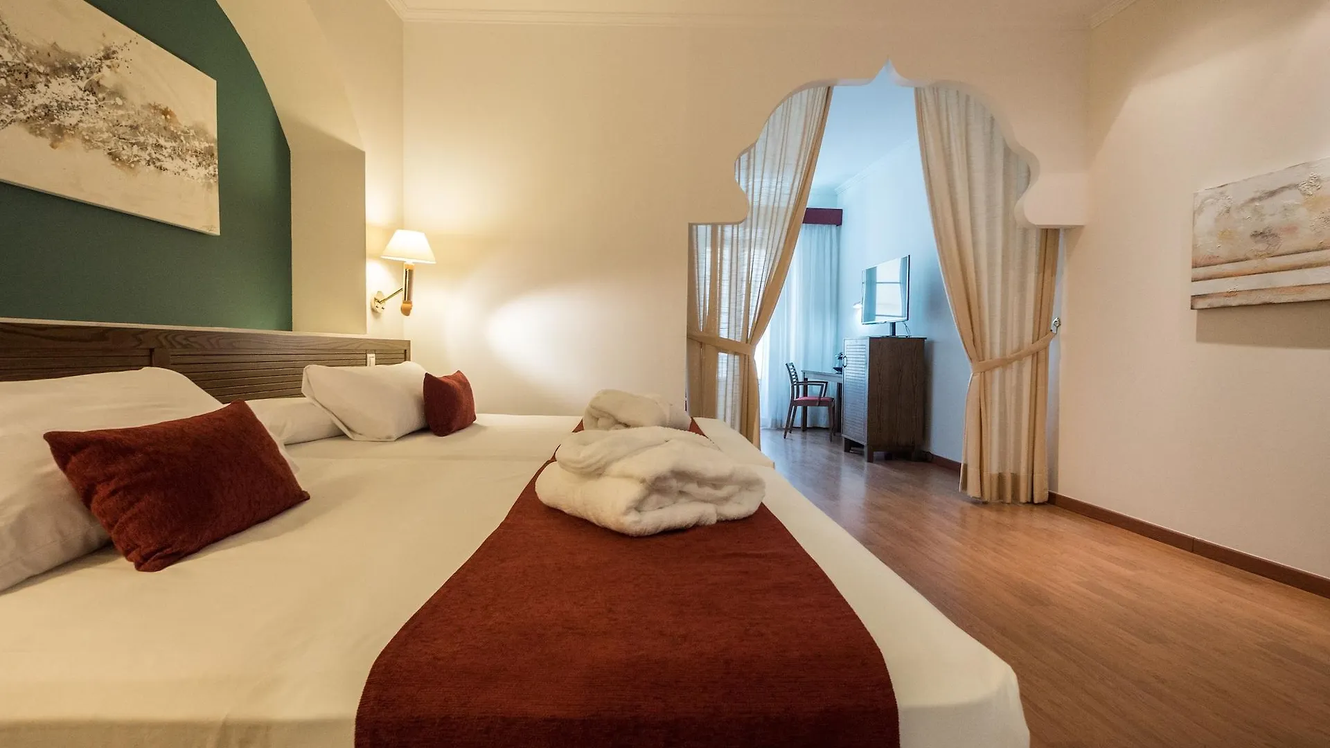 Senator Cádiz Spa Hotel